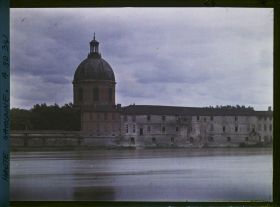 Image représentant Hôpital La Grave, vu depuis les bords de la Garonne