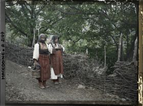 Image représentant Deux femmes