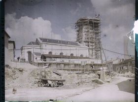 Image représentant France, Thiaucourt, L'Eglise en reconstruction
