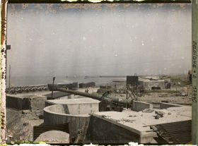 Image représentant Belgique, Zee Brugge, L'Entrée du Môle ; les Canons