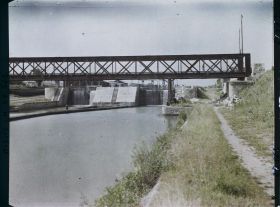 Image représentant France, Tergnier, Canal de St Quetin ; les écluses