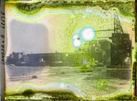 Image représentant Canada, Montréal, Une vue s/ le Port et Elévateurs