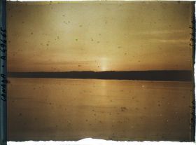 Image représentant Canada, Bord Melita, autre aspect Coucher de Soleil sur les berges du St Laurent