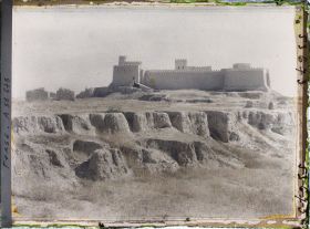 Image représentant Château de l'ingénieur Jacques de Morgan (fin XIXe) et fouilles en cours
