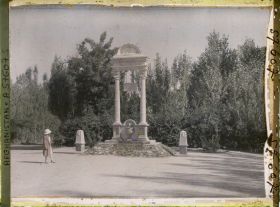 Image représentant Monument au soldat inconnu (sepâhi-e gam-nâm)