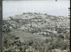 Image représentant Un village sur une colline