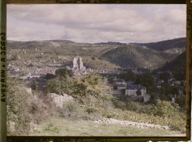 Image représentant Vue générale de la ville et de la vallée de l'Aveyron