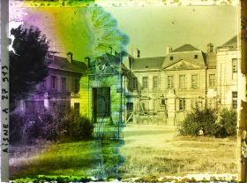 Image représentant France, Soissons, L'Hôtel de Ville en réparations