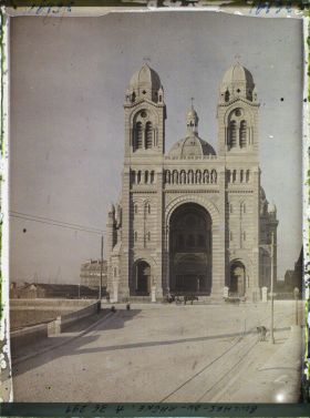 Image représentant La façade de la cathédrale Sainte-Marie Majeure dite la Major