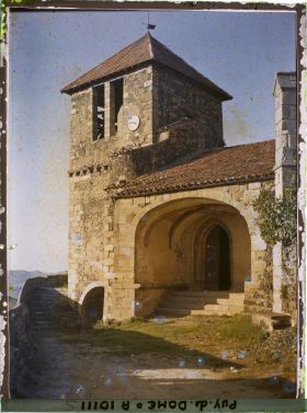 Image représentant France, Usson, Extérieur de l'Eglise, prison de la reine Margot