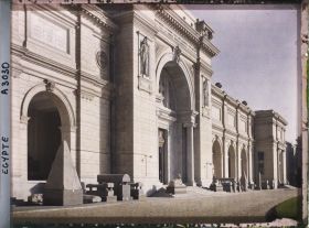 Image représentant Entrée du musée égyptien
