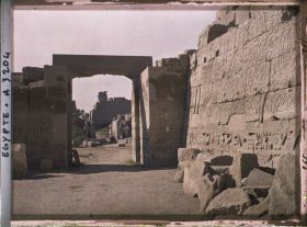 Image représentant Propylée du sud vue du 4e ou 5e pylône