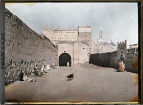 Image représentant Une porte intérieure de la ville