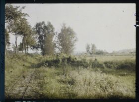 Image représentant France, Vienne la Ville Marne (340 h), Partie de la Vallée de l'Aisne (diron Vienne-la-Ville, vue prise de la route )