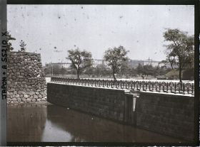 Image représentant Le quartier de Marunouchi depuis les fossés du palais impérial