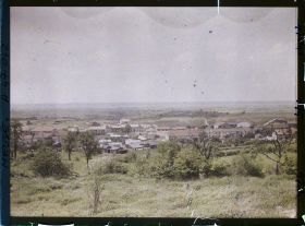 Image représentant France, Montfaucon (Meuse), Panorama vue prise de la route allant à l'ancienne Eglise