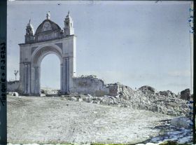 Image représentant Turquie, Biledjik, Ruines du Konak