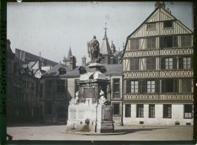 Image représentant La place de la Pucelle