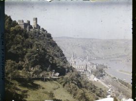 Image représentant Allemagne, Oberwesel, Ruines du Schonbourg et le Rhin