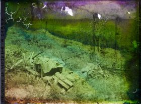 Image représentant France, Bois le Prêtre, Abri effondré, tranchée des Carmes