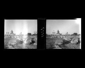 Image représentant Les ruines de Zhantansi ("monastère du Bouddha en Bois de Santal") à l'ouest de Beihai ("lac du Nord")