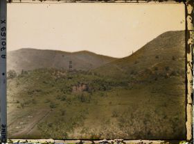 Image représentant Au pied de Yuquanshan (" montagne de la Source de Jade ")