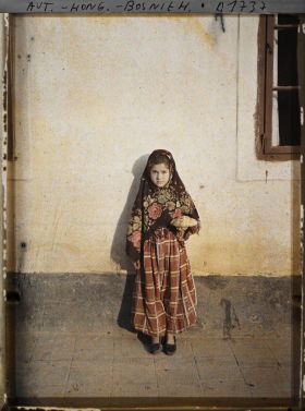 Image représentant Jeune Turque aux yeux bleus - la fillette à la galette