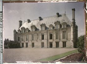 Image représentant Façade du château sur la cour d'honneur