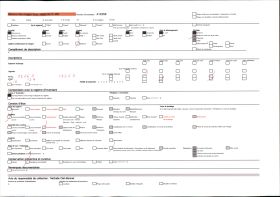 Image représentant Voiture-ambulance entourée de soldats et d'infirmières