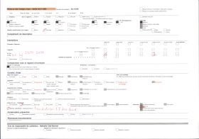 Image représentant L'oratoire de Saint-Guirec à marée basse ; à l'arrière-plan, le château de Costaéres