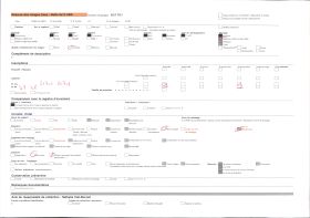 Image représentant Les rochers de la plage de Saint-Guirec avec à l'arrière-plan le château de Costaéres