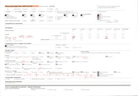 Image représentant Des maisons de villégiature ; au fond, le port de Perros-Guirec