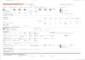 Image représentant Village de Saint-Pierre à la pointe de Penmarch avec, dans le lointain, la tourelle Men-Hir puis le sémaphore et la tour de la chapelle Saint-Pierre, le vieux phare de Penmarch et celui d'Eckmühl