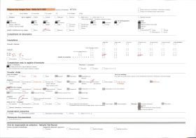 Image représentant Le clocher penché de l'église Saint-Sulpice ; à l'arrière-plan, l'église Saint-Léonard