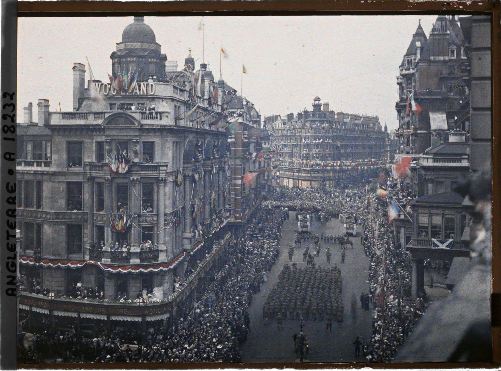 Image représentant Défilé des troupes alliées dans la capitale britannique