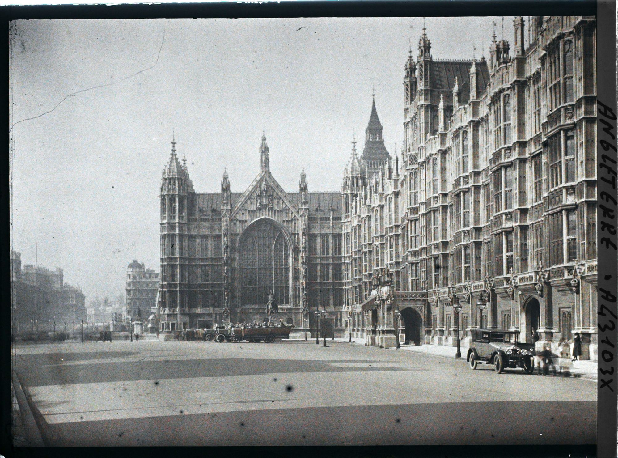 Image représentant Le parlement vue vers White Hall