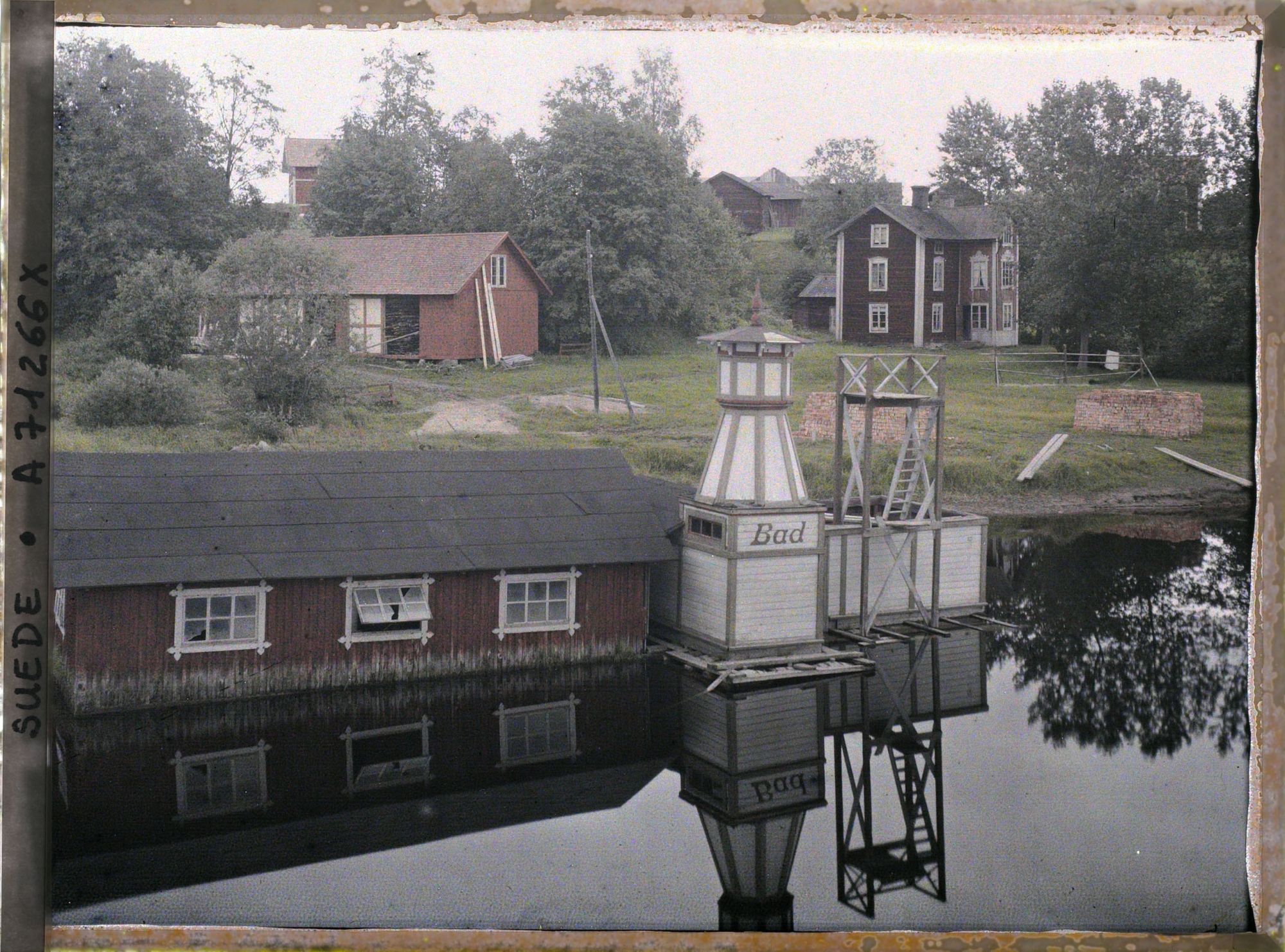 Image représentant Un petit établissement de bains froids