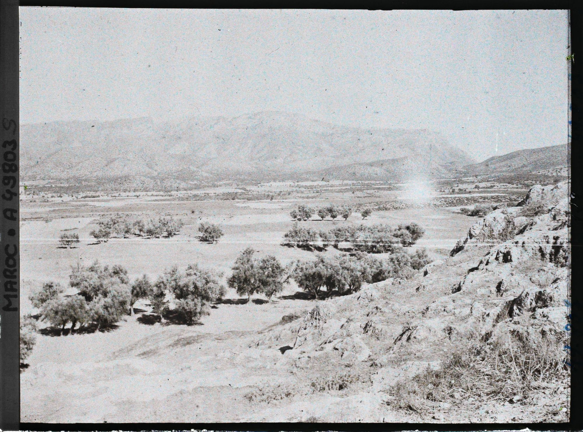 Image représentant Paysage à l'est du village en direction des " taches dissidentes " de Taza