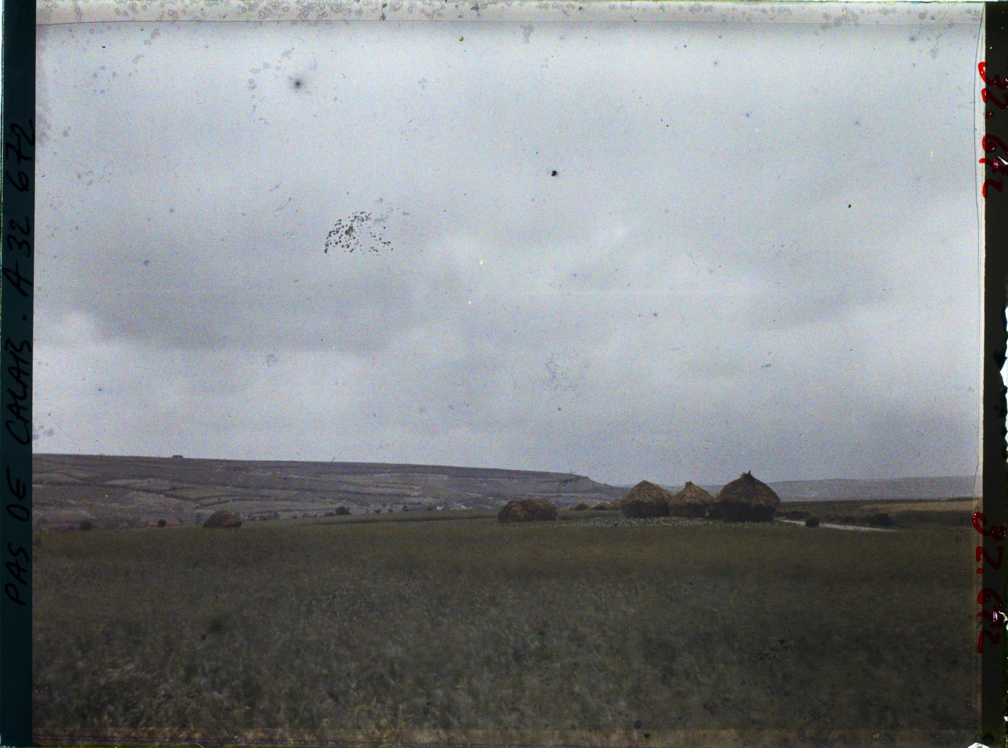 Image représentant France, Carency, Aspect du sol pris du moulin Topart vers l'Eperon de Souchez