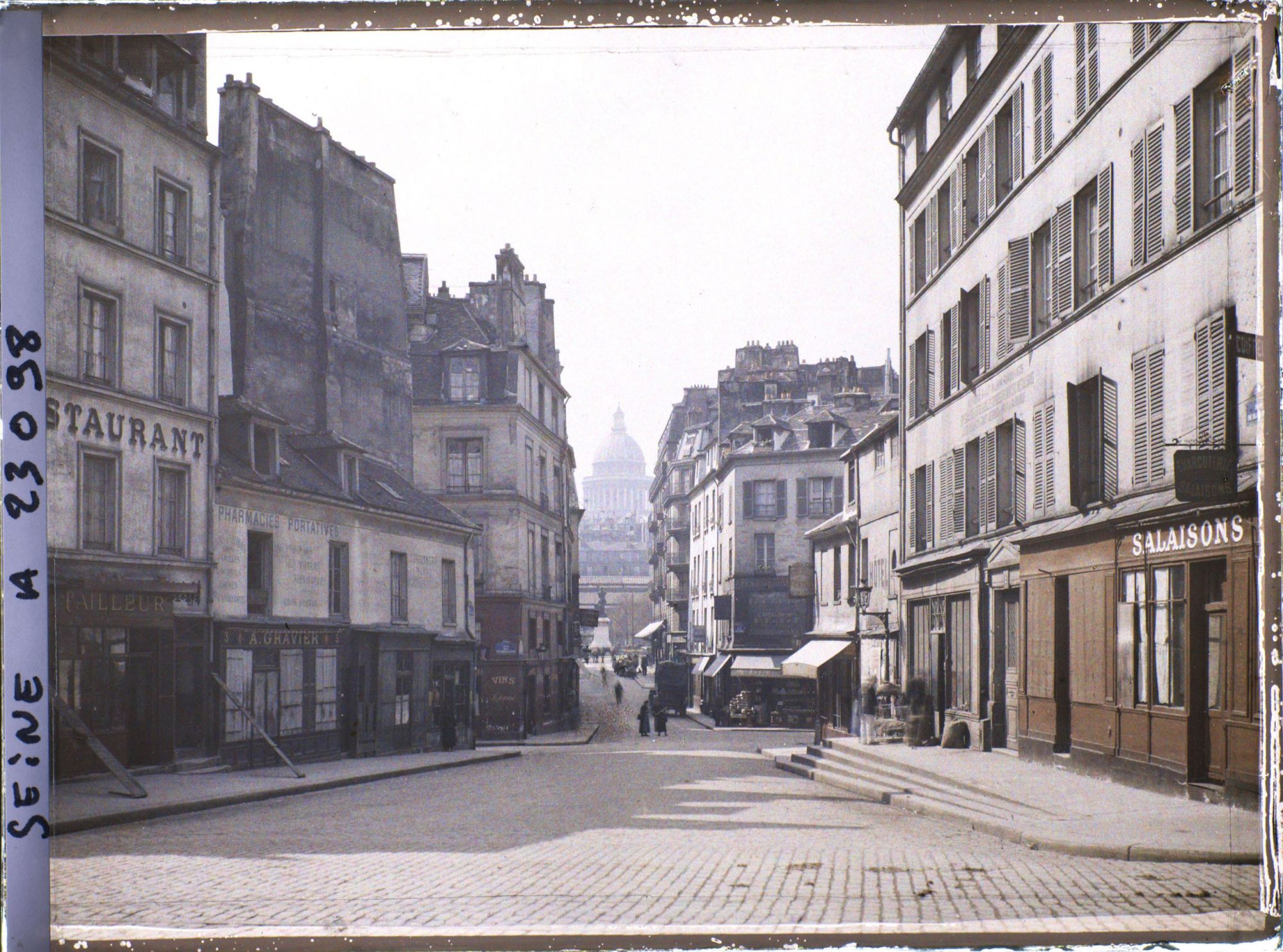 Image représentant La rue du Haut-Pavé et le Panthéon