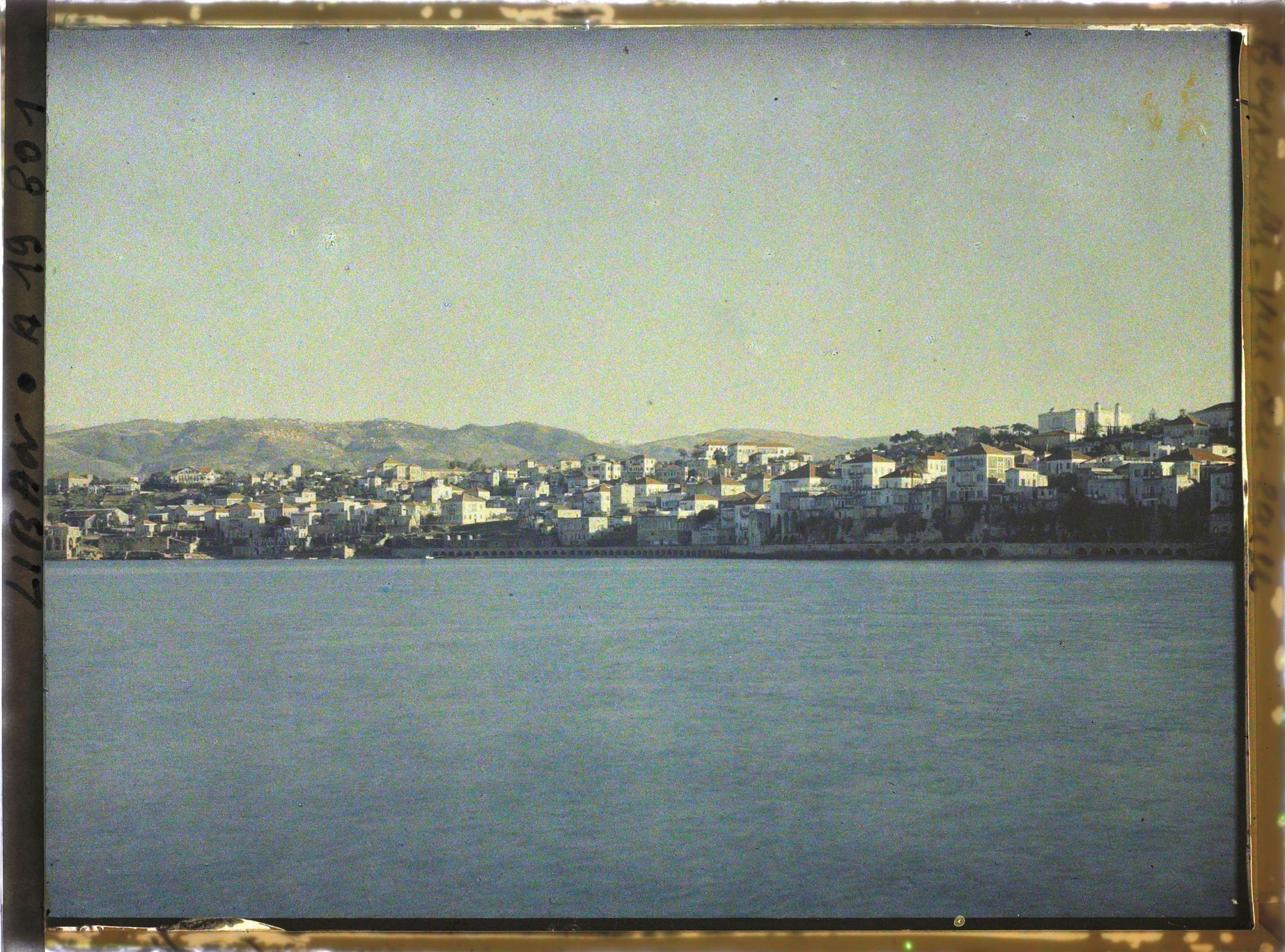 Image représentant Panorama sur la ville depuis le large