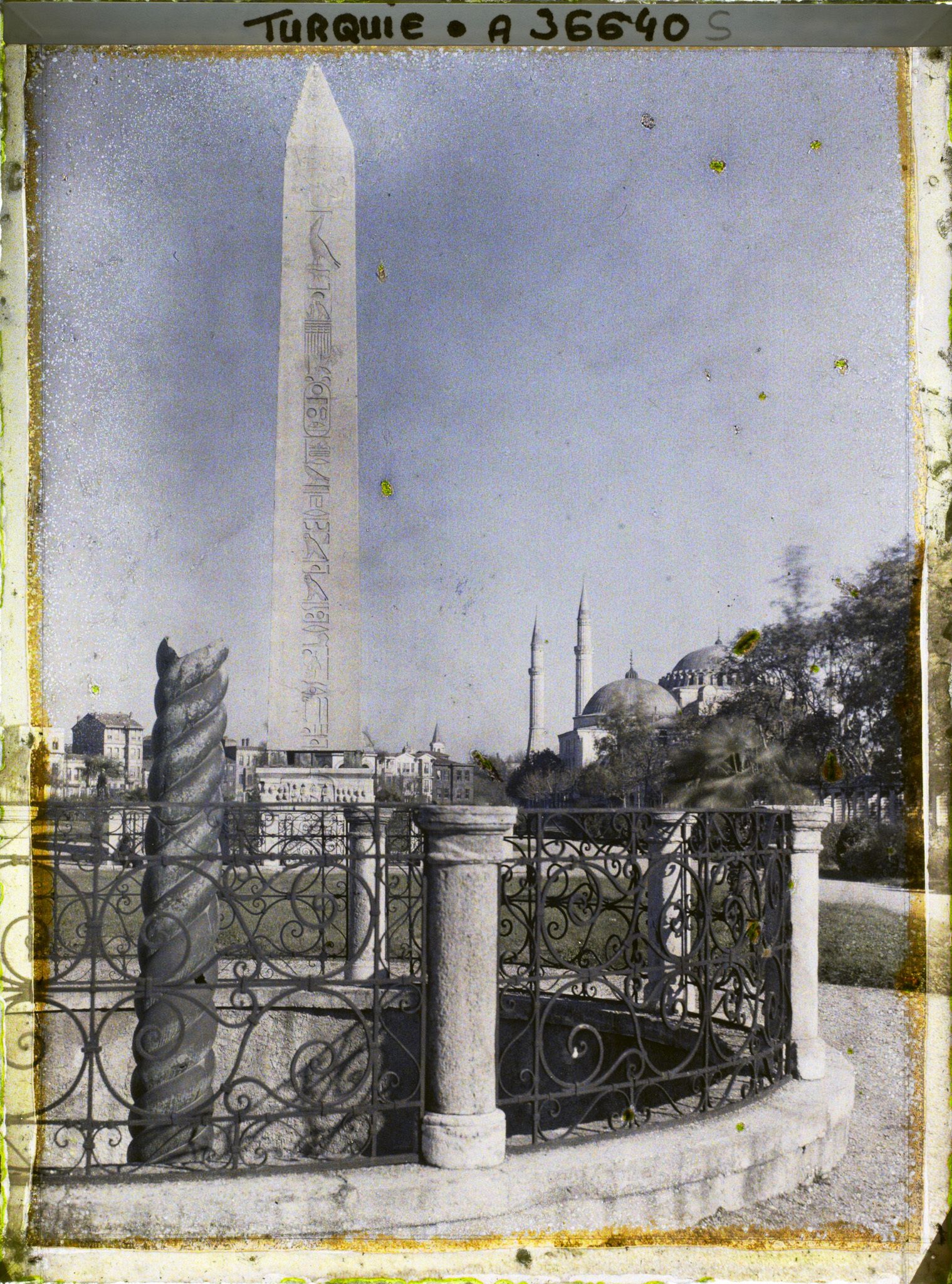 Image représentant La Colonne Serpentine et l'Obélisque de Théodose