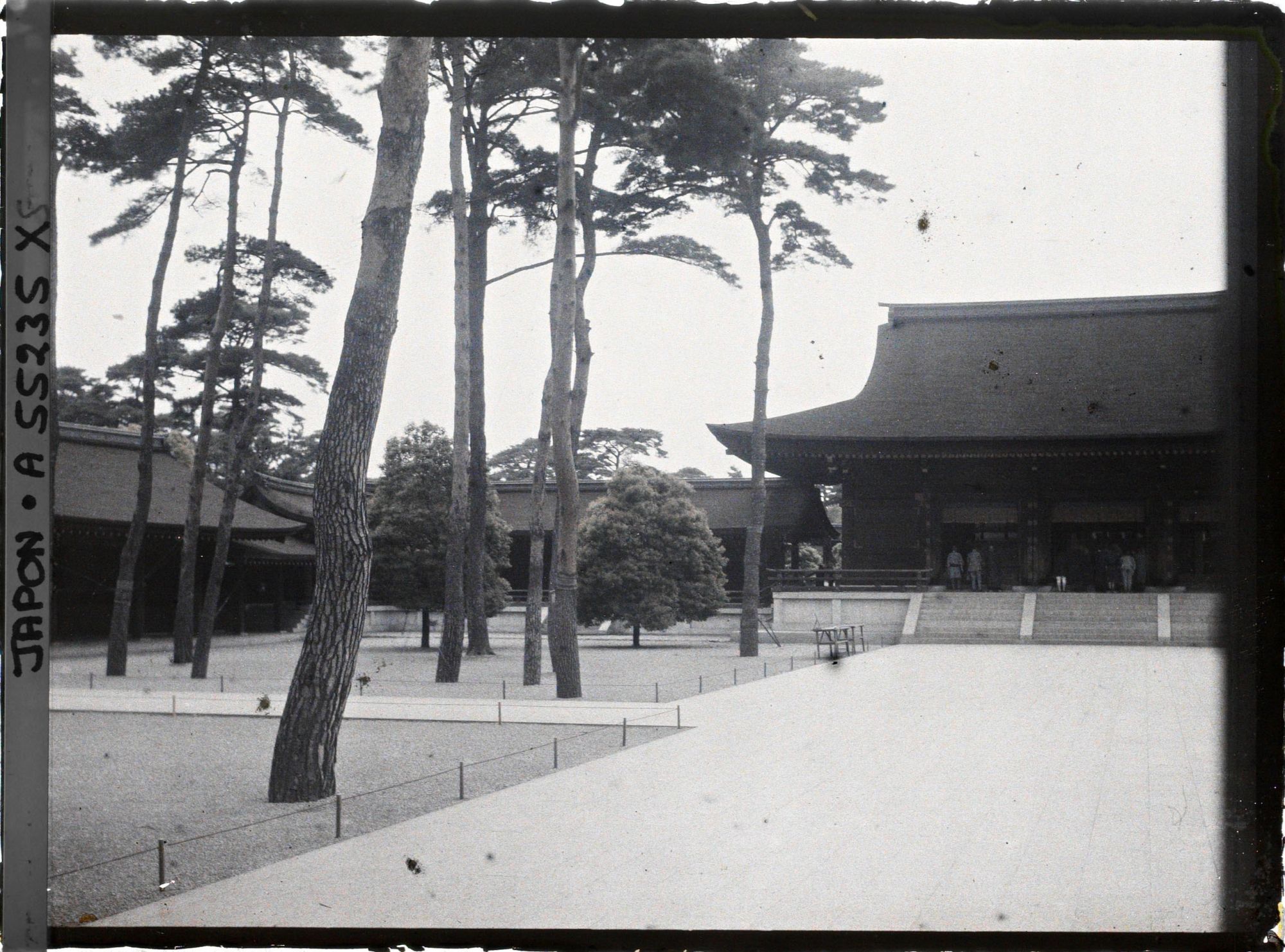 Image représentant Meiji-jingû (sanctuaire funéraire de l'empereur Meiji)