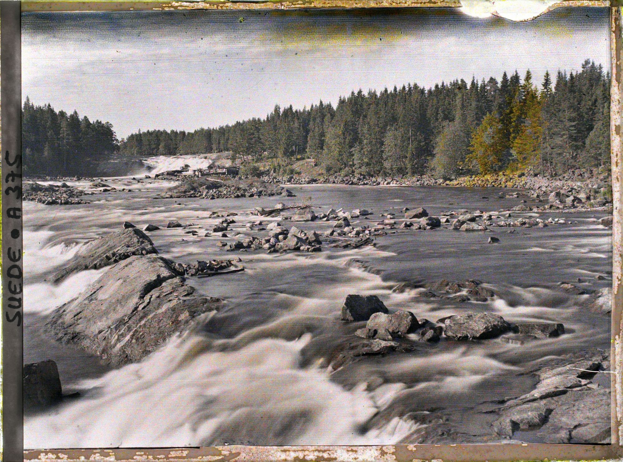 Image représentant Cascade sur le Dalälven depuis le pont Charles XIII