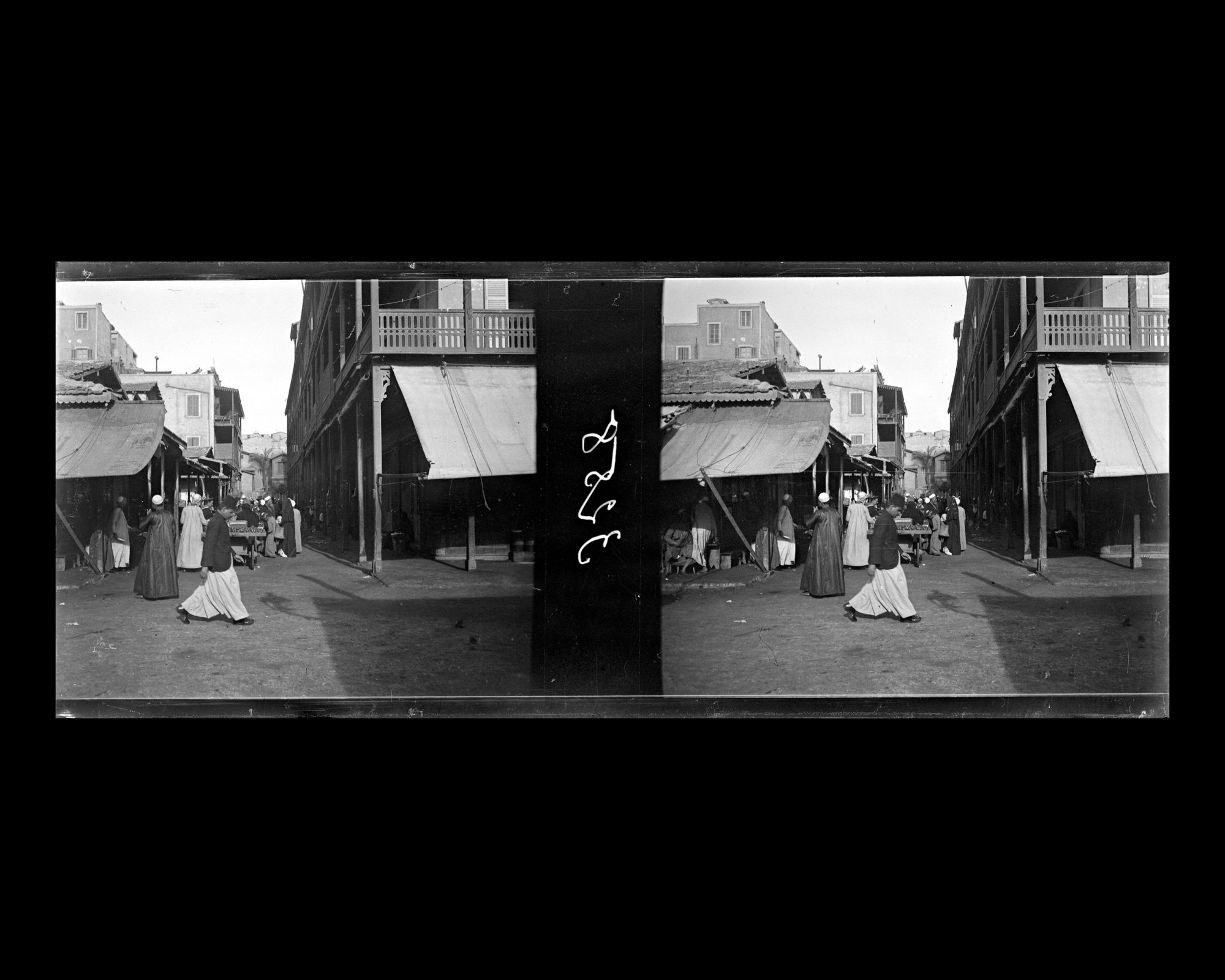 Image représentant Dans la rue principale