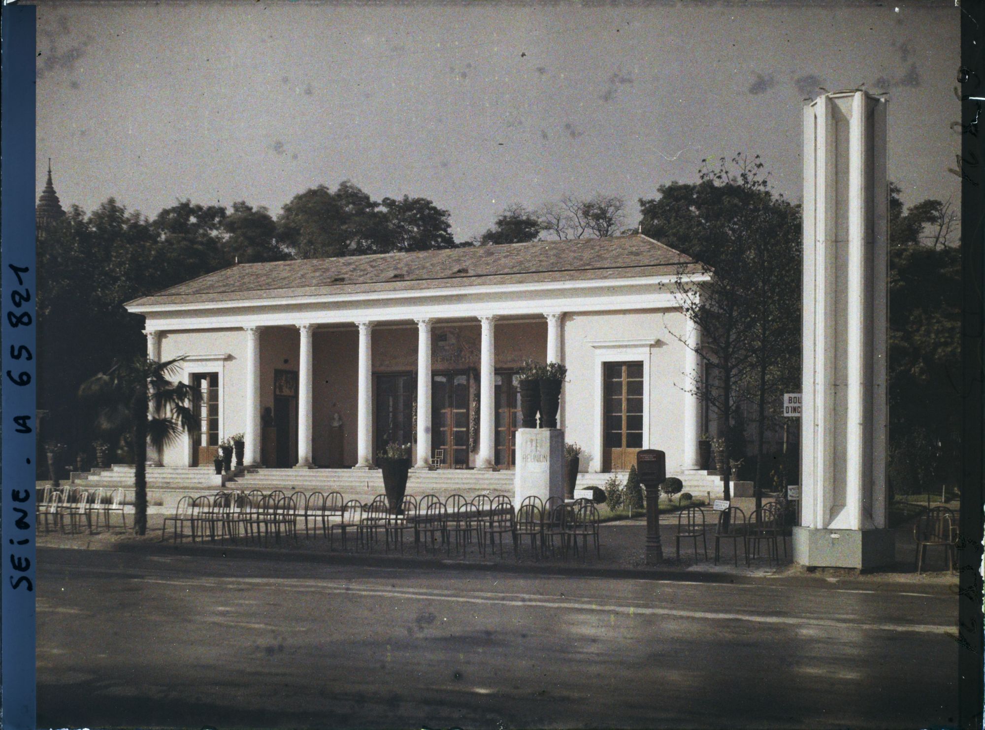 Image représentant L'Exposition Coloniale Internationale de 1931, le pavillon de la Réunion