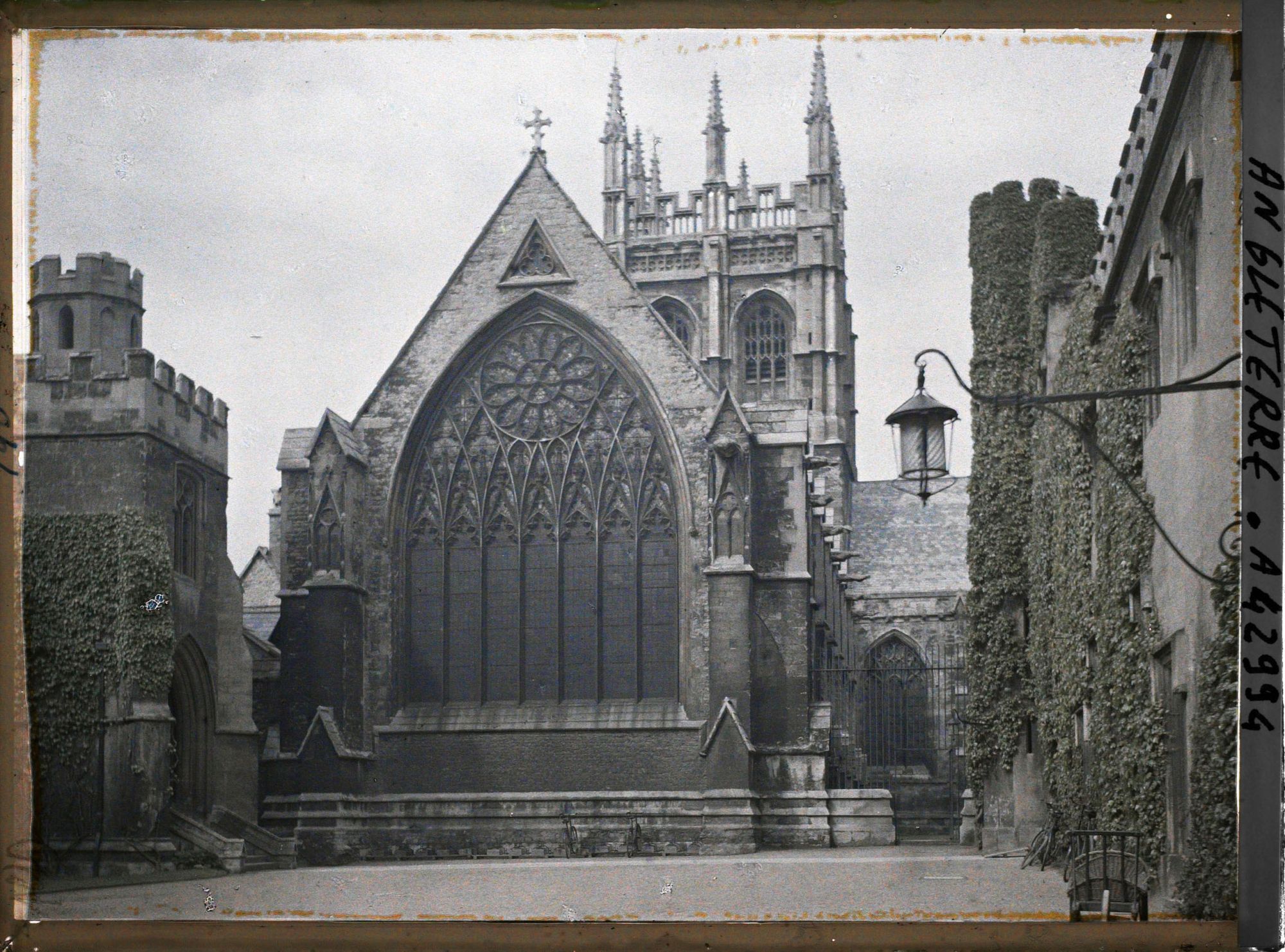 Image représentant Première cour du Merton College