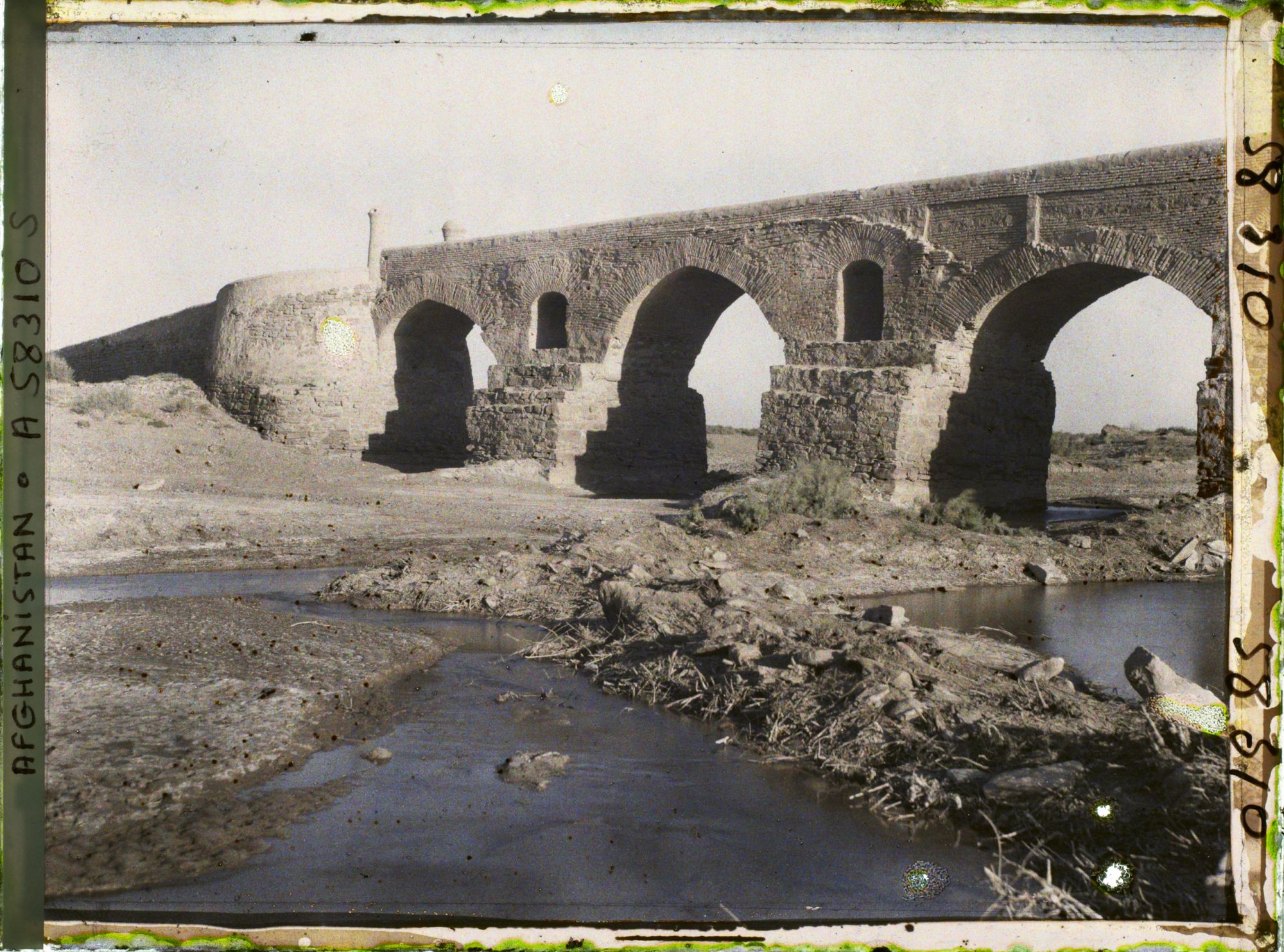 Image représentant Le pont sur le Hari Rud