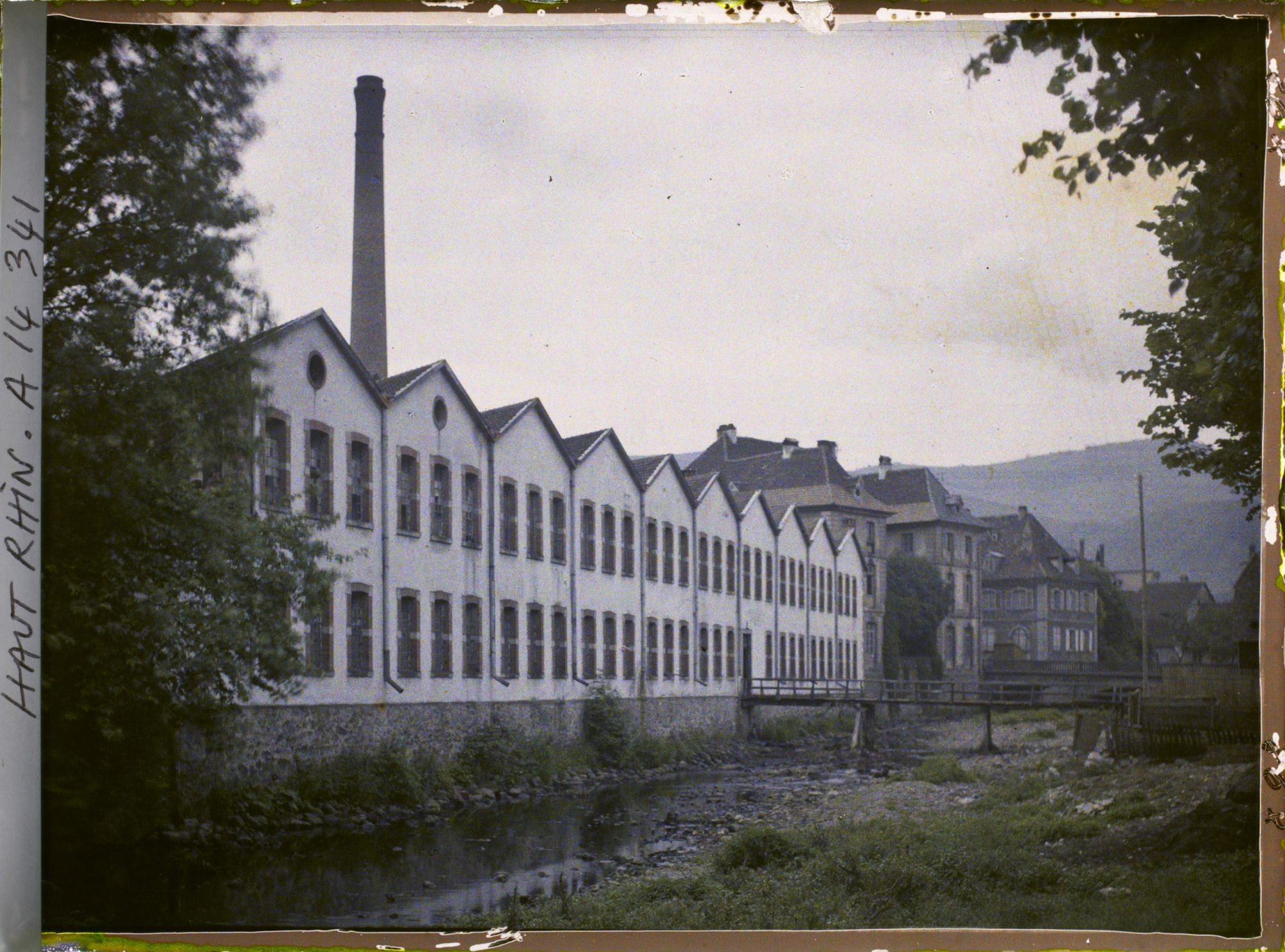 Image représentant Alsace, Massevaux, La tannerie le long de la Doller