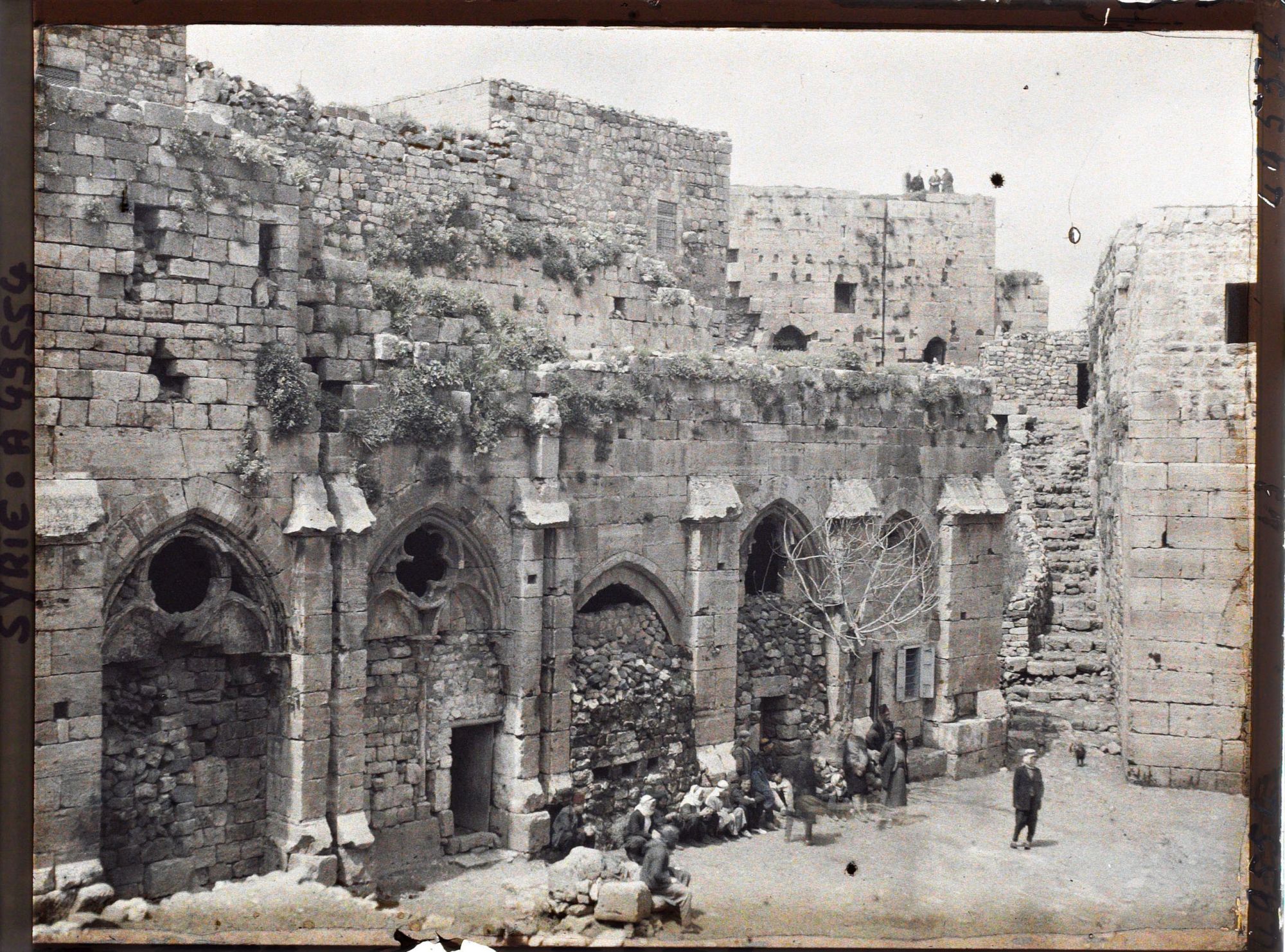 Image représentant Façade sur cour de la galerie précédant la grand'salle